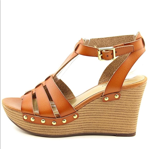 American Living Abaline T-Strap  Wedge Sandals - Picture 5 of 10